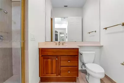 1811 NW 168th Ave, Pembroke Pines, FL 33028 - Photo 13