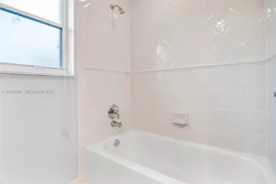 1811 NW 168th Ave, Pembroke Pines, FL 33028 - Photo 35