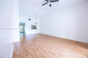 3135 S Carambola Cir S, Coconut Creek, FL 33066 - Photo 9