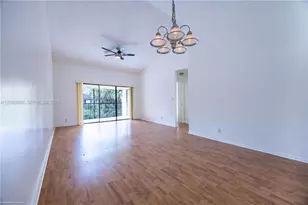 3135 S Carambola Cir S, Coconut Creek, FL 33066 - Photo 7