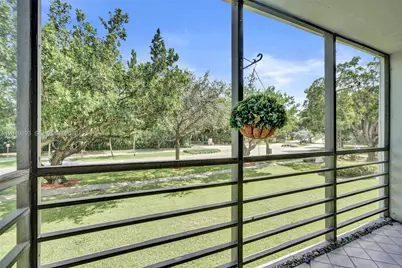 20400 W Country Club Dr #204, Aventura, FL 33180 - Photo 5