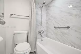 20400 W Country Club Dr, Aventura, FL 33180 - Photo 19