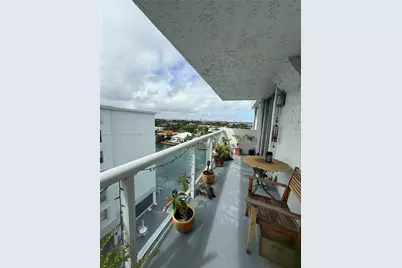 10000 W Bay Harbor Dr #PH4, Bay Harbor Islands, FL 33154 - Photo 3