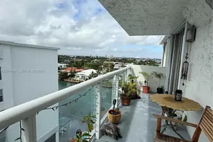 10000 W Bay Harbor Dr, Bay Harbor Islands, FL 33154 - Photo 3