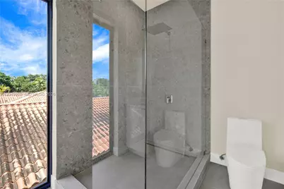 2889 SW 35th Ave #2889, Miami, FL 33133 - Photo 41