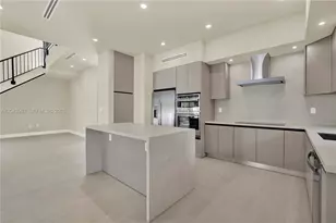 3437 SW 29th St, Miami, FL 33133 - Photo 11