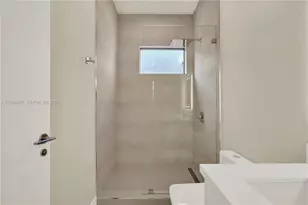 3437 SW 29th St, Miami, FL 33133 - Photo 21
