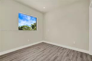 3437 SW 29th St, Miami, FL 33133 - Photo 19
