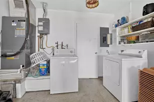 130 NW 78th Ave, Pembroke Pines, FL 33024 - Photo 31