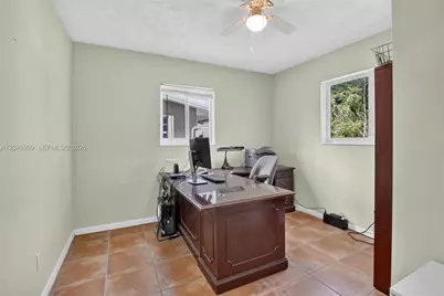 130 NW 78th Ave, Pembroke Pines, FL 33024 - Photo 29
