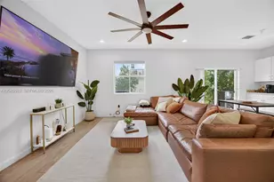 826 SE 17th St, Homestead, FL 33034 - Photo 7