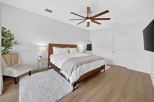 826 SE 17th St, Homestead, FL 33034 - Photo 27