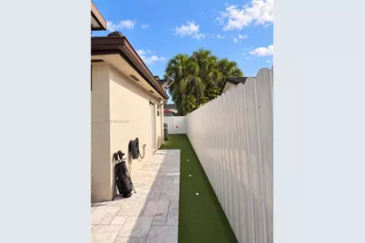 15241 NW 89th Ave, Miami Lakes, FL 33018 - Photo 19