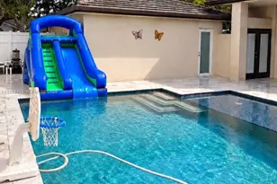 15241 NW 89th Ave, Miami Lakes, FL 33018 - Photo 17