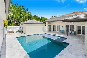 15241 NW 89th Ave, Miami Lakes, FL 33018 - Photo 13