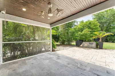 2055 NW 9th St, Delray Beach, FL 33445 - Photo 35