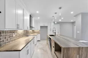 2055 NW 9th St, Delray Beach, FL 33445 - Photo 9
