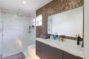 12021 NW 29th Pl, Sunrise, FL 33323 - Photo 23