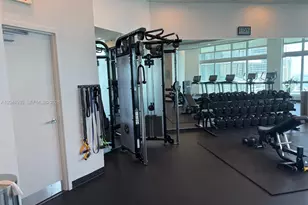 300 S Biscayne Blvd, Miami, FL 33131 - Photo 23