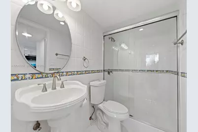 401 Ocean Dr #403, Miami Beach, FL 33139 - Photo 15