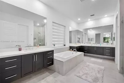 10585 Cobalt Ct #10585, Parkland, FL 33076 - Photo 7
