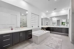 10585 Cobalt Ct, Parkland, FL 33076 - Photo 7