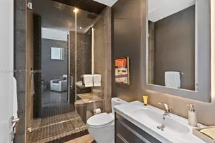 200 Biscayne Blvd Way, Miami, FL 33131 - Photo 37