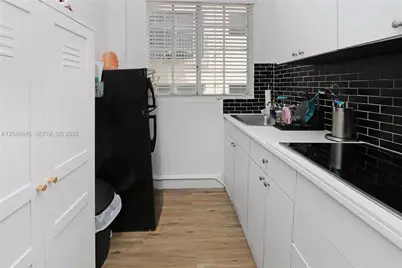 1563 SW 2nd St, Miami, FL 33135 - Photo 21