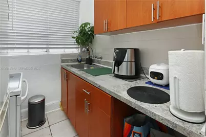 1563 SW 2nd St, Miami, FL 33135 - Photo 29