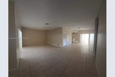 14236 SW 148th Ave, Miami, FL 33196 - Photo 5