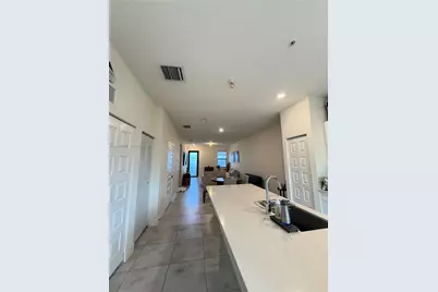 8195 NW 104th Ave #22, Doral, FL 33178 - Photo 9