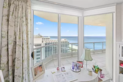 5025 Collins Ave #1707, Miami Beach, FL 33140 - Photo 27