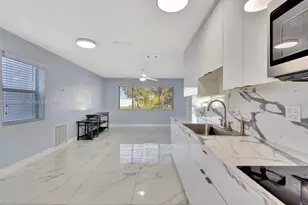 1008 Elm Rd, West Palm Beach, FL 33409 - Photo 3