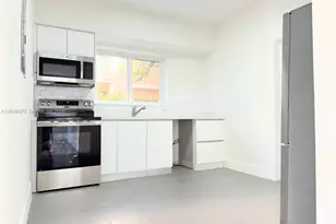 7325 Byron Ave, Miami Beach, FL 33141 - Photo 5