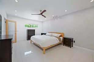 11530 NE 22nd Dr, North Miami, FL 33181 - Photo 21