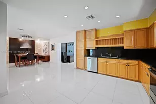 11530 NE 22nd Dr, North Miami, FL 33181 - Photo 15