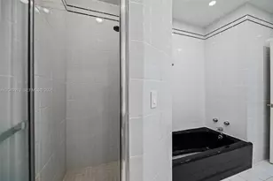 11530 NE 22nd Dr, North Miami, FL 33181 - Photo 29