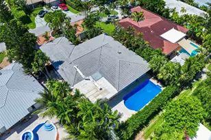 11530 NE 22nd Dr, North Miami, FL 33181 - Photo 37