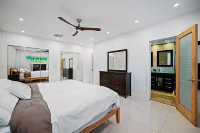 11530 NE 22nd Dr, North Miami, FL 33181 - Photo 23
