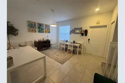 1886 SE 26th Rd #1886, Homestead, FL 33035 - Photo 3