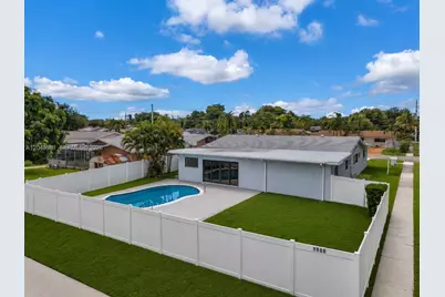 1900 N 48th Ave, Hollywood, FL 33021 - Photo 11