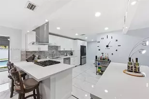 9771 NW 24th Pl, Sunrise, FL 33322 - Photo 9