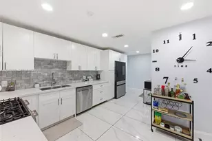 9771 NW 24th Pl, Sunrise, FL 33322 - Photo 11