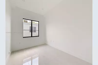 3730 SW 28th St, Miami, FL 33134 - Photo 13