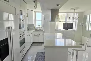 770 Claughton Island Dr, Miami, FL 33131 - Photo 5
