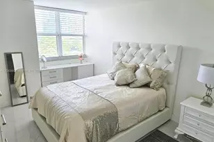 770 Claughton Island Dr, Miami, FL 33131 - Photo 11