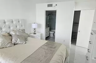 770 Claughton Island Dr, Miami, FL 33131 - Photo 11