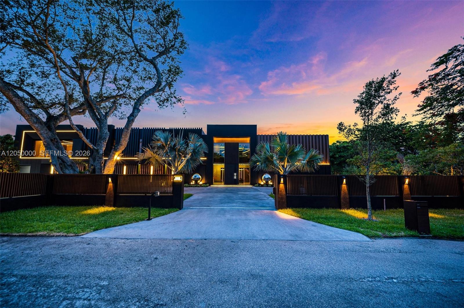13500 SW 69th Ave - 13500 SW 69th Ave, Pinecrest, FL 33156 Luxury Property | Jose Angel Pina