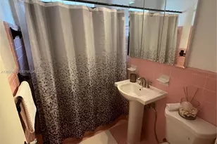 7720 Harding Ave, Miami Beach, FL 33141 - Photo 23