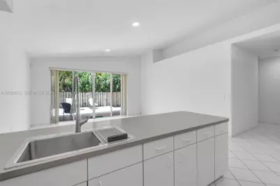 8967 NW 146th Ter, Miami Lakes, FL 33018 - Photo 17